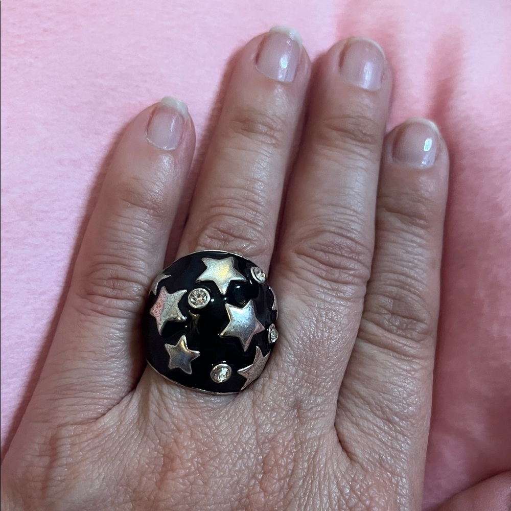 15# Black Enamel and Silver Star Ring with Rhinestones